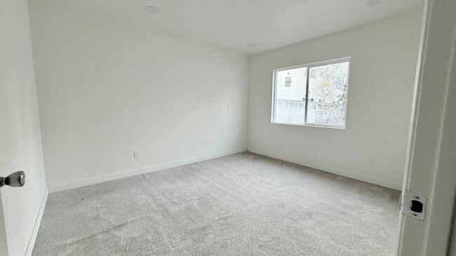 Photo - 702 Walnut St