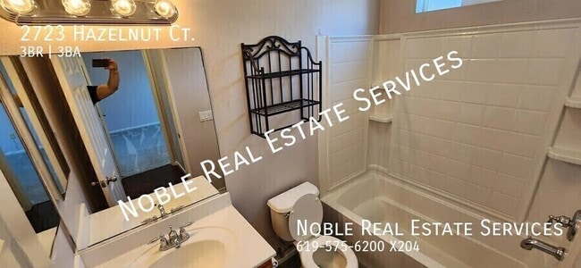 Photo - 2723 Hazelnut Ct