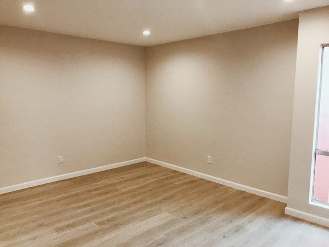 Photo - 1319 23rd St Unit A