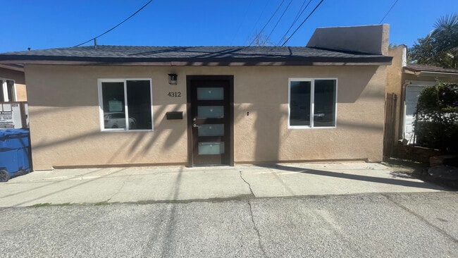 Building Photo - 4314 Allott Ave Unit 4312
