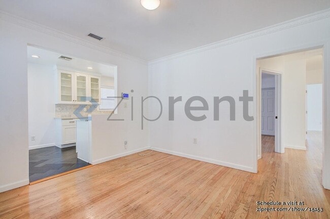 Photo - 9116 S Van Ness Ave