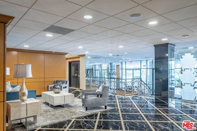Photo - 100 S Doheny Dr Unit 209