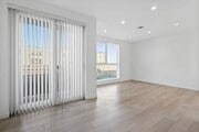 Photo - The Carlton At Hollywood Apartments