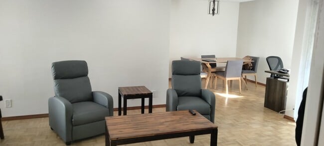 Photo - 528 N Jackson St Unit Jackson