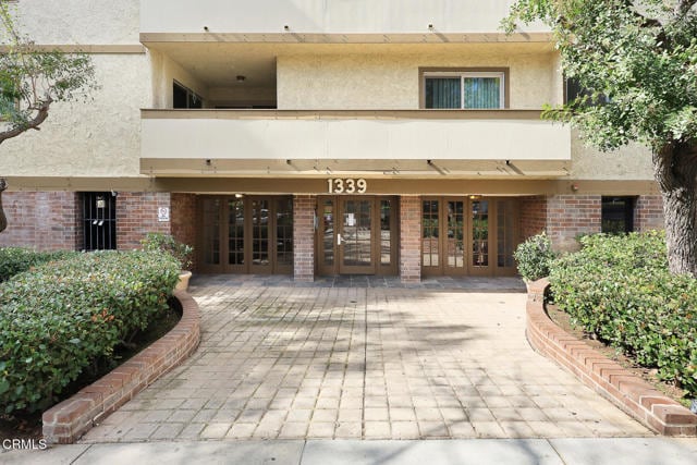 Photo - 1339 N Columbus Ave Unit 204