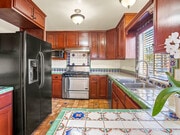 Photo - 185 Roycroft Ave