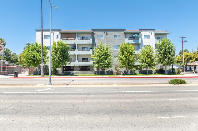 Building Photo - Rubio Villas