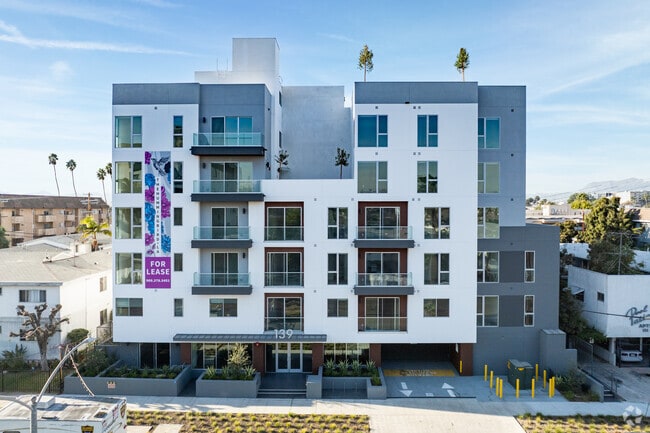 The Hummingbird LA - Brand New - The Hummingbird LA - Brand New Apartments