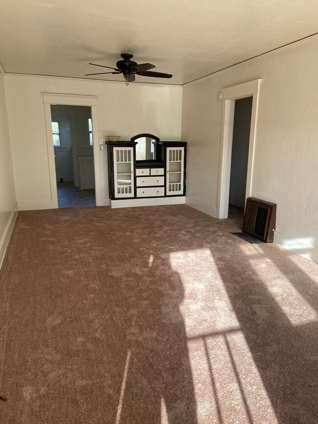 Photo - 263 Grand Ave Unit 263.5