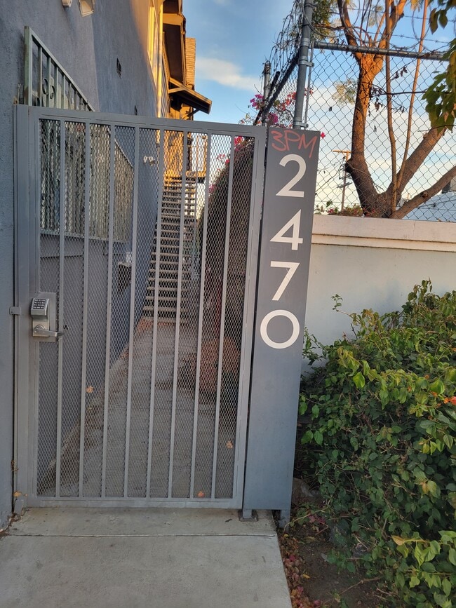 Photo - 2470 Daly St Unit B