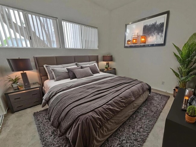 Photo - 11936 Darlington Ave Unit 101