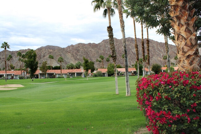 Photo - 55069 Oak-Hill