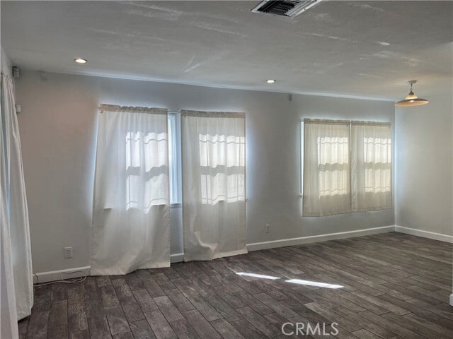 Photo - 2588 Genevieve St N