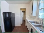 Photo - 315 W Queen St Unit B