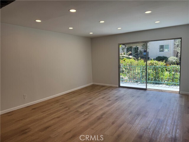 Photo - 5460 White Oak Ave Unit C109