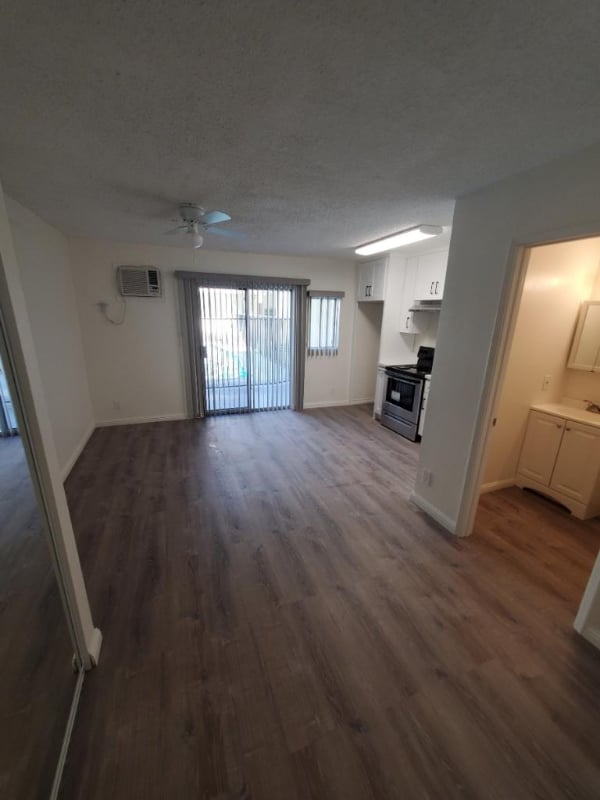 Photo - 13059 Oxnard St Unit 106