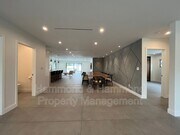 Photo - 5735 Saloma Ave