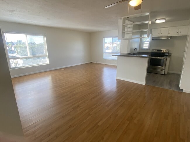 Photo - 1835 Grant Ave Unit B