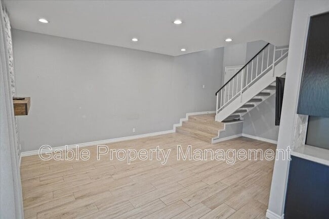 Photo - 22933 Banyan Pl