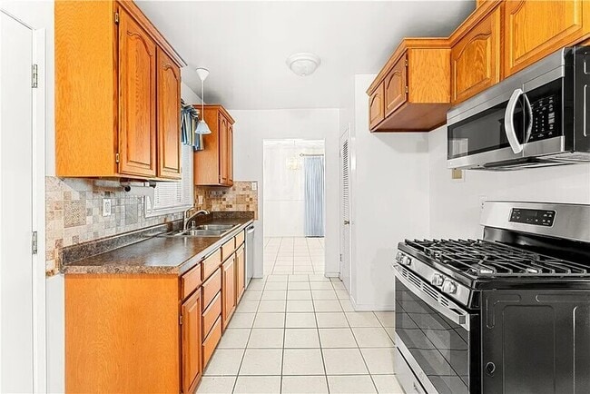 Photo - 116 E Campus View Dr House