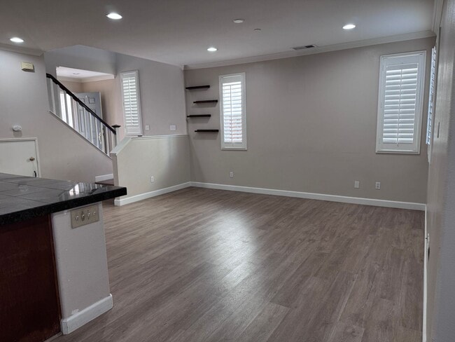 Photo - Beautiful 3 Bedroom, 2 1/2 Bath Condo, In Riverside