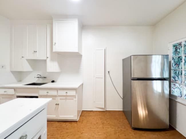 Photo - 366 N Sierra Bonita Ave