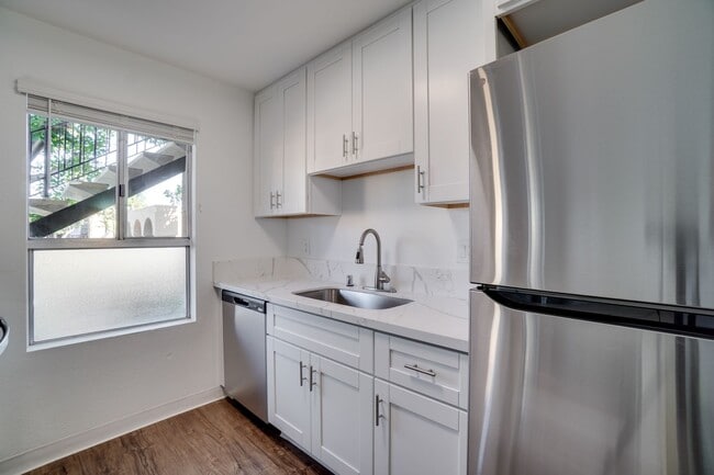 Photo - Parkview Village Apartments