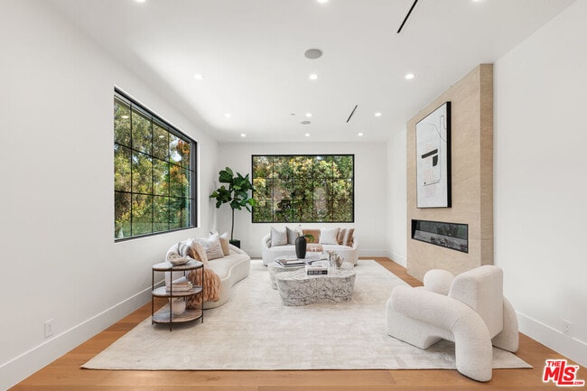 Photo - 2565 Patricia Ave