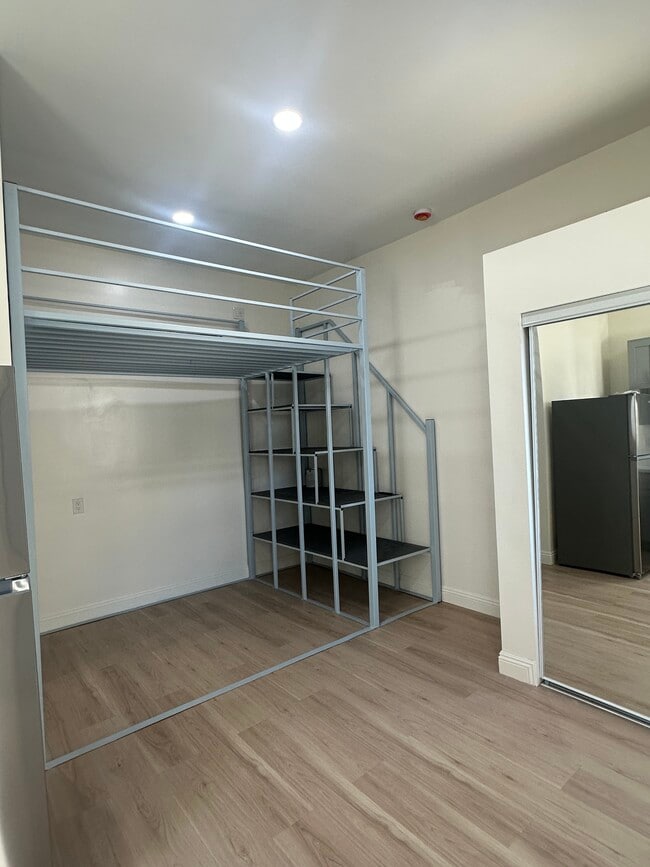 Photo - 1223 Elden Ave