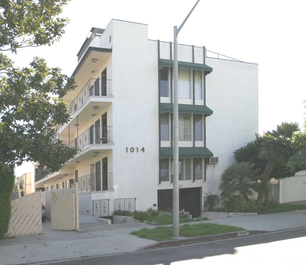 Photo - 1014 N Spaulding Ave Apartments