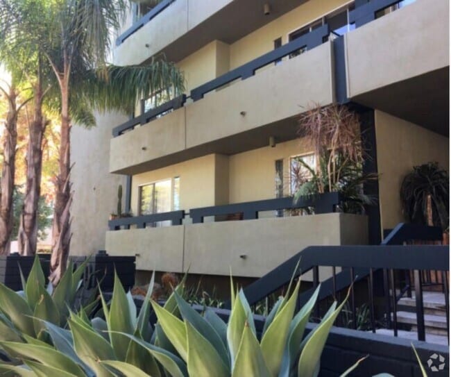 Building Photo - 850 2nd St Rental