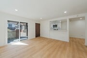 Photo - 1239 W Rosecrans Ave