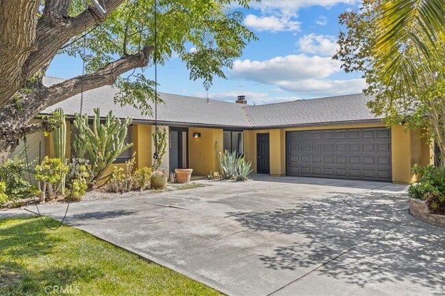 Building Photo - 25660 Allen Way