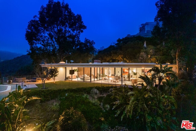 Photo - 10556 Fontenelle Way