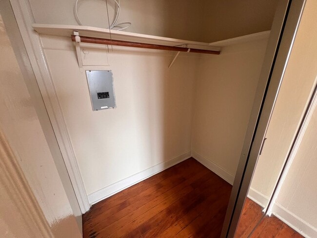 Photo - 2532 DALY STREET