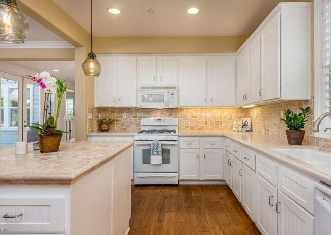 Building Photo - 8245 Sunstone St Rental