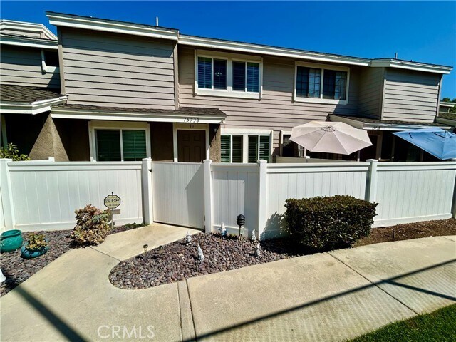 Photo - 15738 Tetley St
