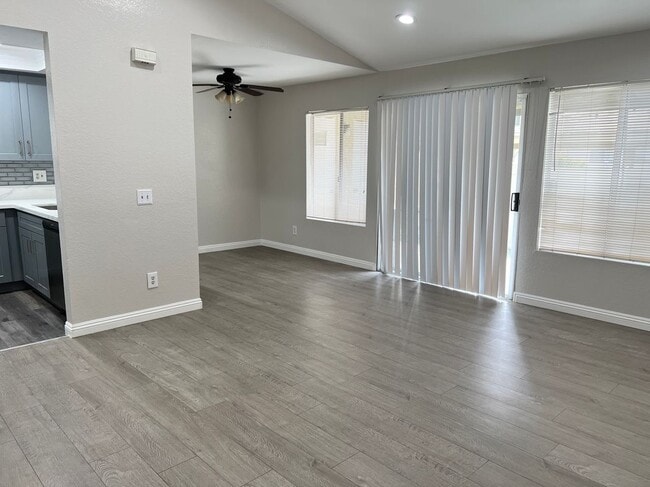 Photo - 1031 S Palmetto Ave