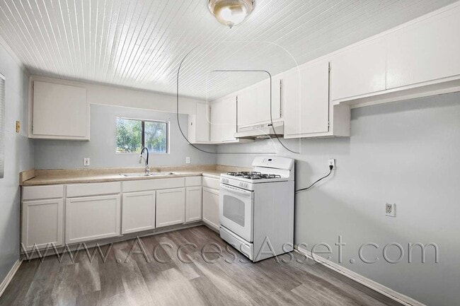 Photo - 307 W Sumner Ave Unit 1