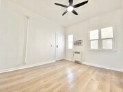 Photo - 412 S Burlington Ave Condo