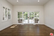 Photo - 925 N Rexford Dr