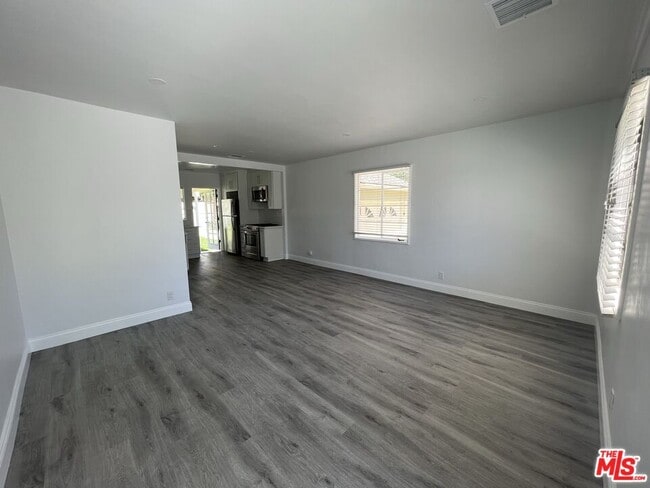 Photo - 5835 Shoshone Ave