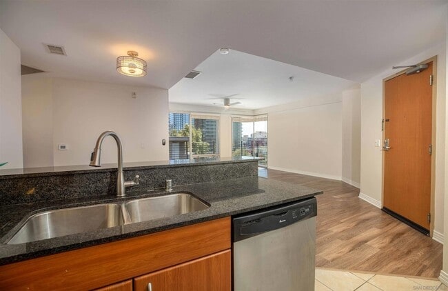 Photo - 1608 India St Unit 509
