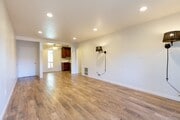 Photo - 1000 W MacArthur Blvd Condo Unit 85