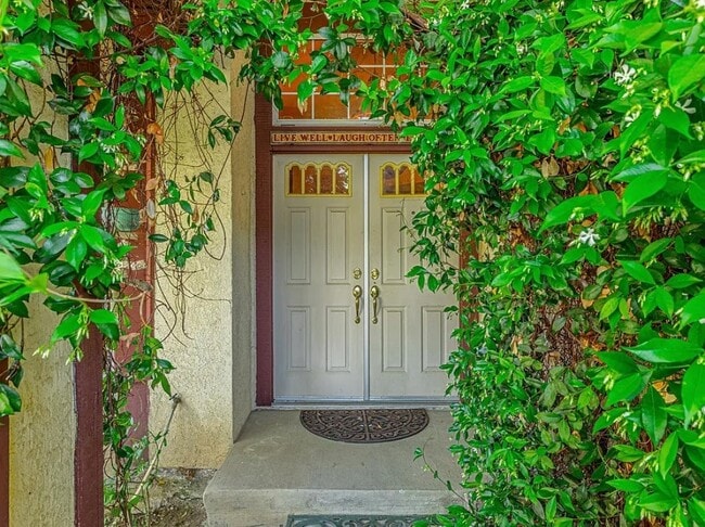 Photo - 4048 Belleshire Way