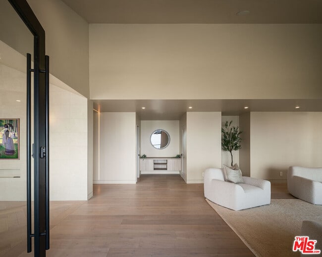 Photo - 4782 Encinal Canyon Rd