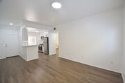 Photo - 11311 Morrison St Apartment Unit 104