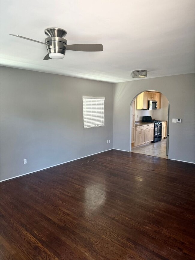 Photo - 6965-6967 Mohawk Street Unit 6967