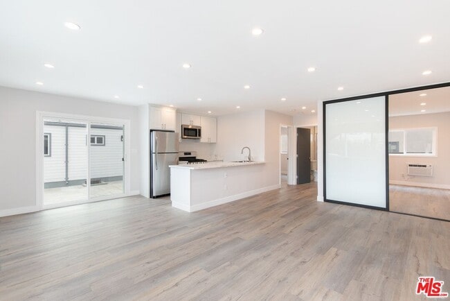 Photo - 3872 Bentley Ave Unit A