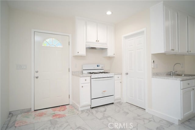 Photo - 8163 Willis Ave